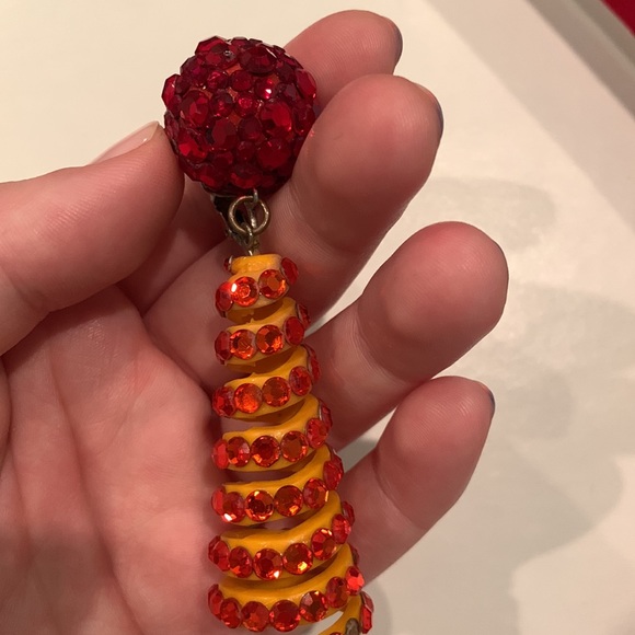 🌀Vintage🌀 Rhinestoned Spiral Clip On Earrings - Picture 6 of 7